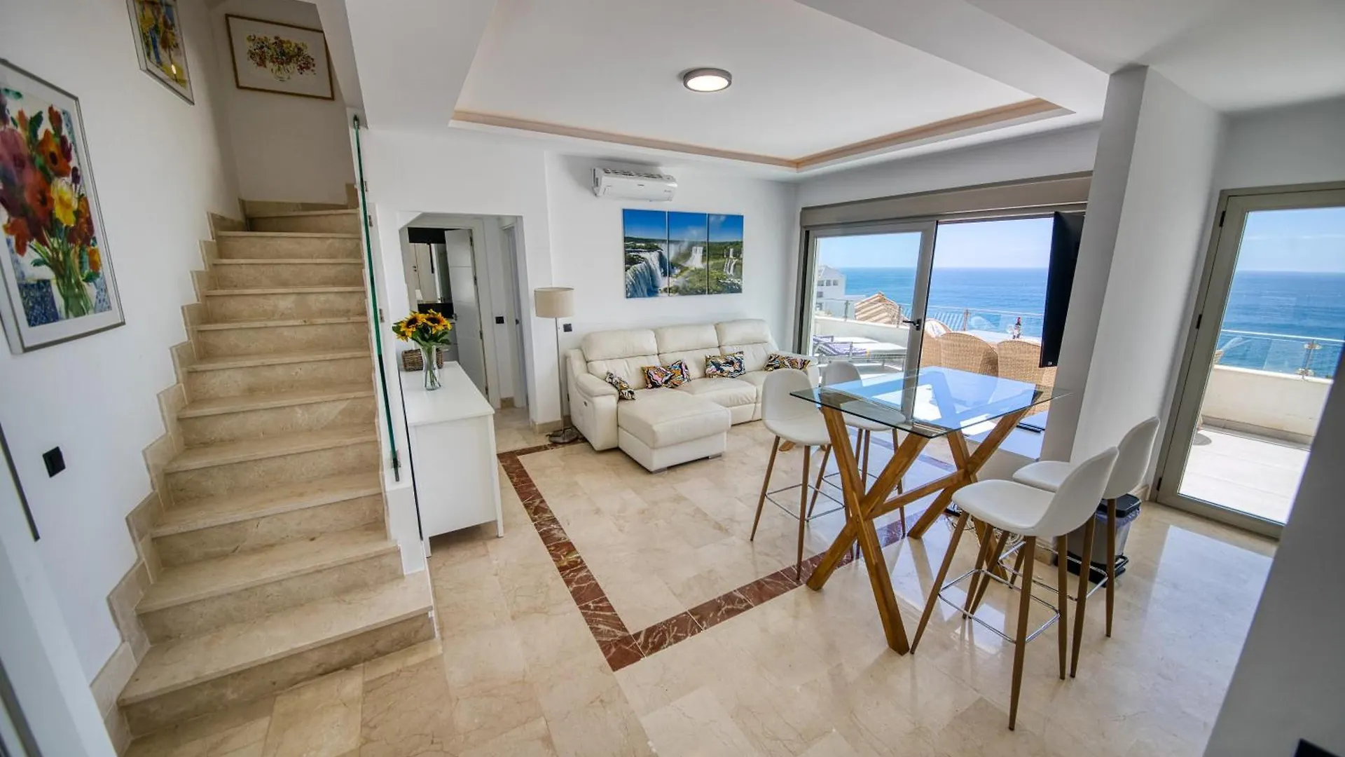 شقة Penthouse Carabela Seaviews بينالماذينا 0*,